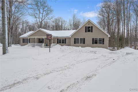 Photo for 25 Beach Road