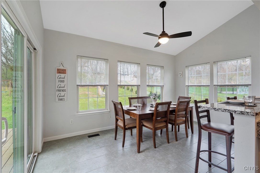113 Big Bend Way Way, Camillus, New York image 8