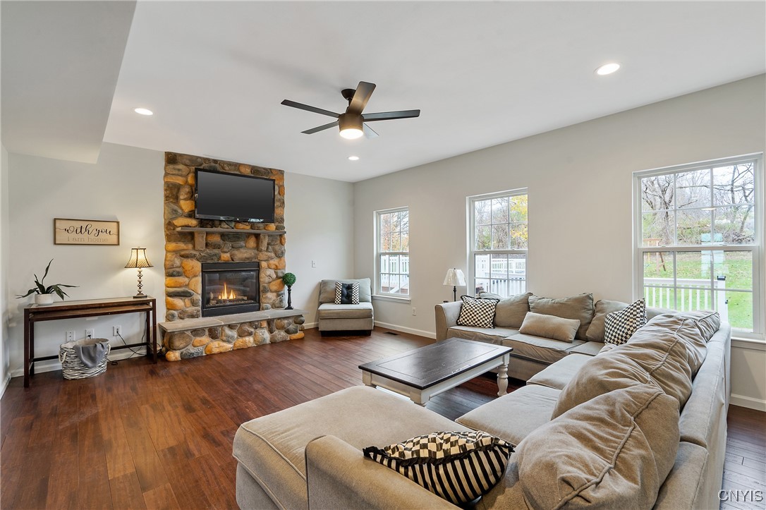 113 Big Bend Way Way, Camillus, New York image 13