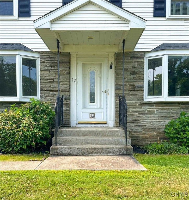 12 Eastwood Avenue