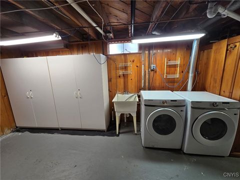 Tiny photo for 532 Orwood Place, Salina, NY 13208 (MLS # S1655467)