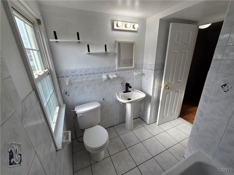 Tiny photo for 532 Orwood Place, Salina, NY 13208 (MLS # S1655467)