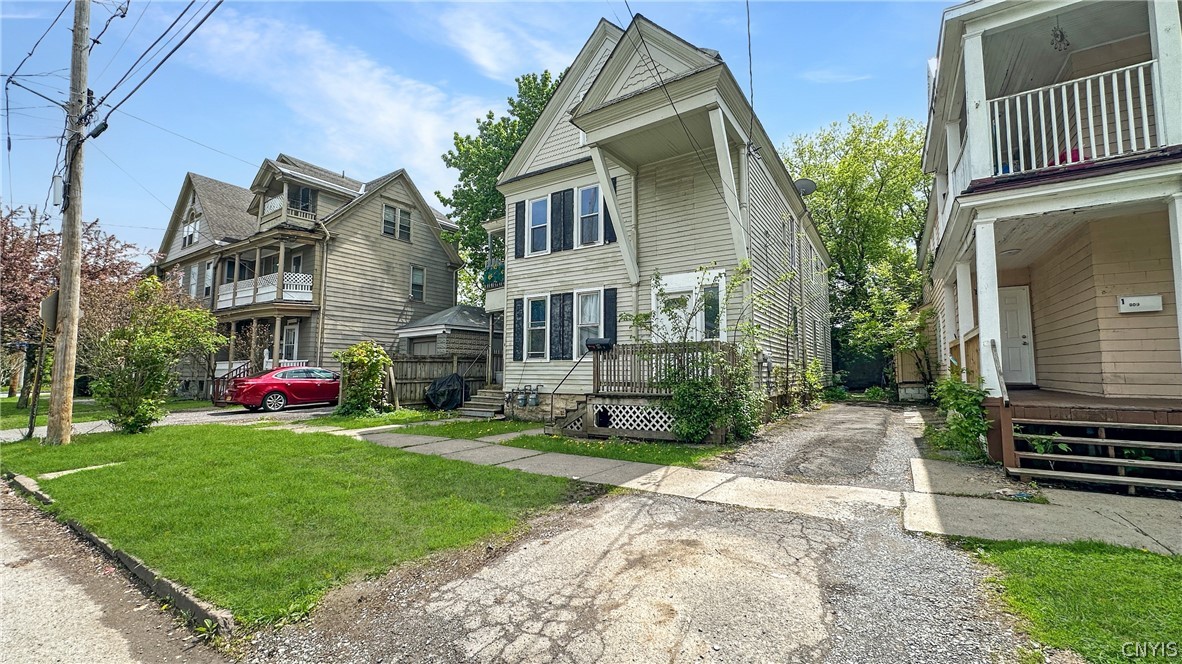 807 Mcvean Street