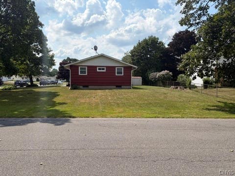 Tiny photo for 4875 Thornwood Drive, Salina, NY 13088 (MLS # S1702494)
