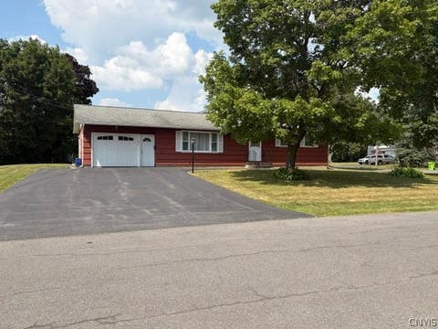 Tiny photo for 4875 Thornwood Drive, Salina, NY 13088 (MLS # S1702494)