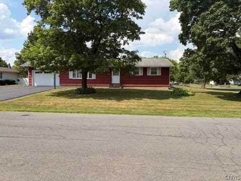 Tiny photo for 4875 Thornwood Drive, Salina, NY 13088 (MLS # S1702494)