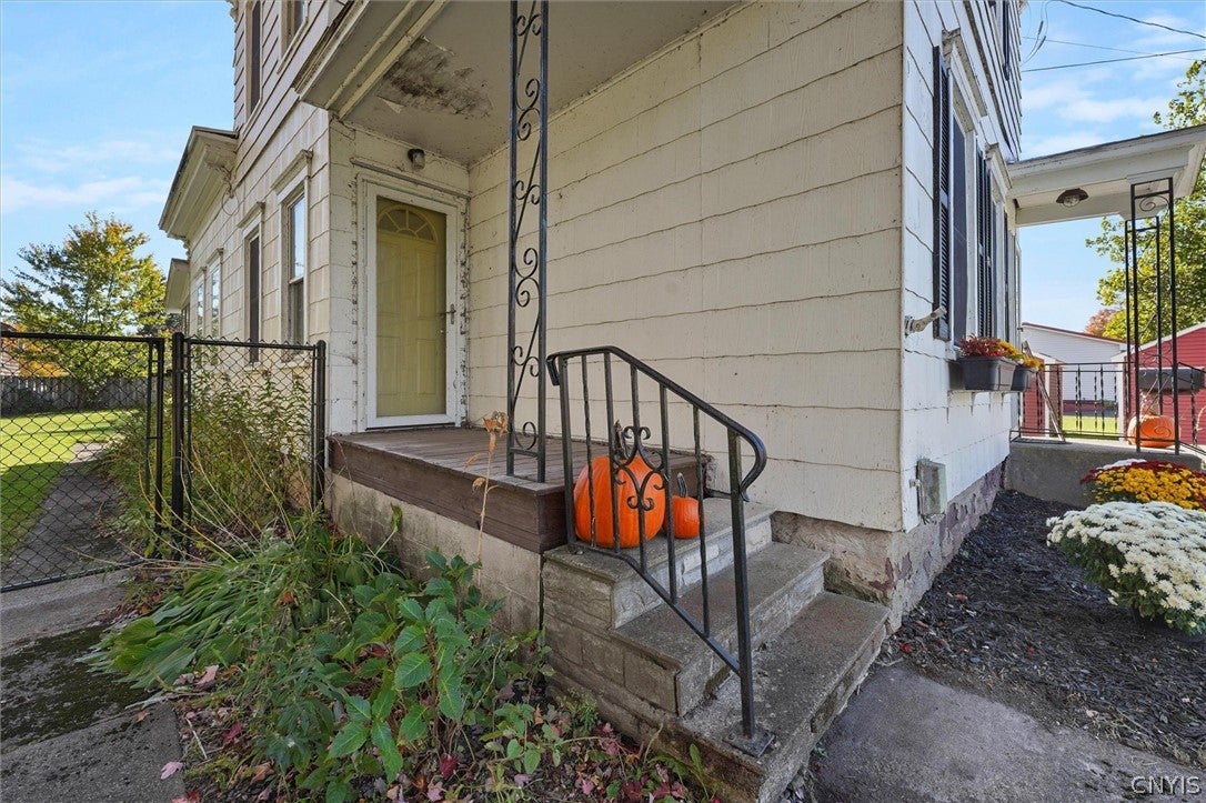 207 Walradt Street
