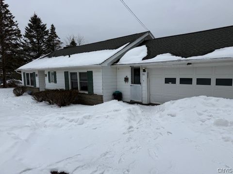 Homes For Sale - 20 South Hills Drive<br/> New Hartford, NY 13413