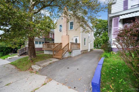Homes For Sale - 319 Westmoreland Avenue<br/> Syracuse, NY 13210