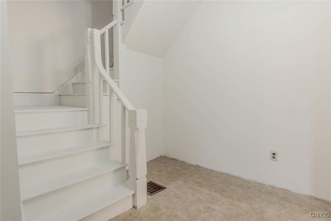 83 Grove Street