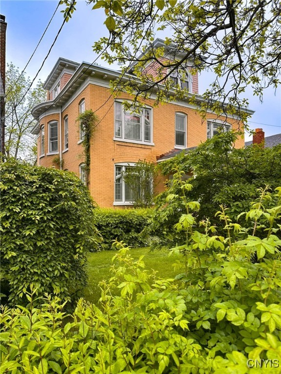 169 Pleasant Street, Utica, New York image 48