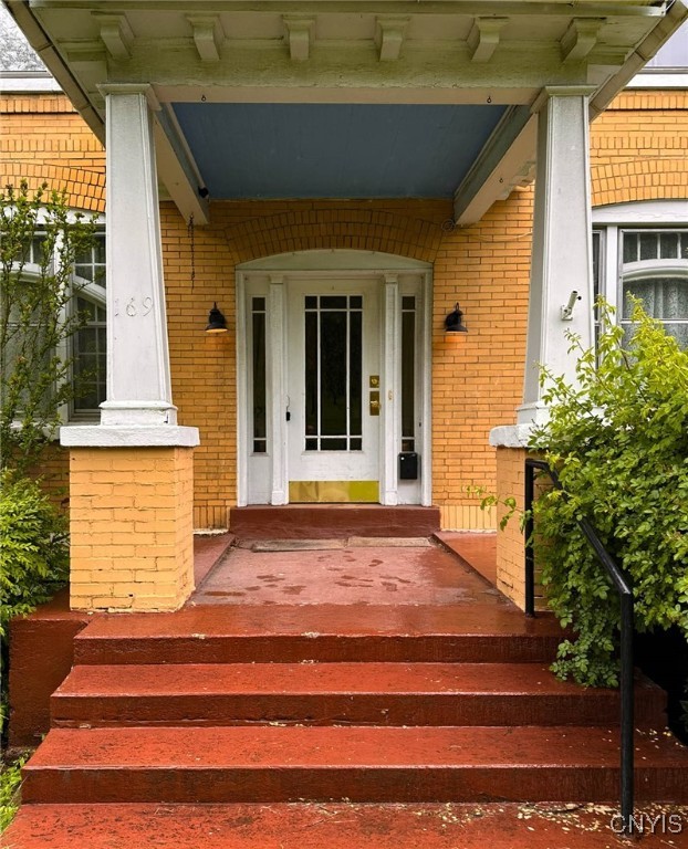 169 Pleasant Street, Utica, New York image 3