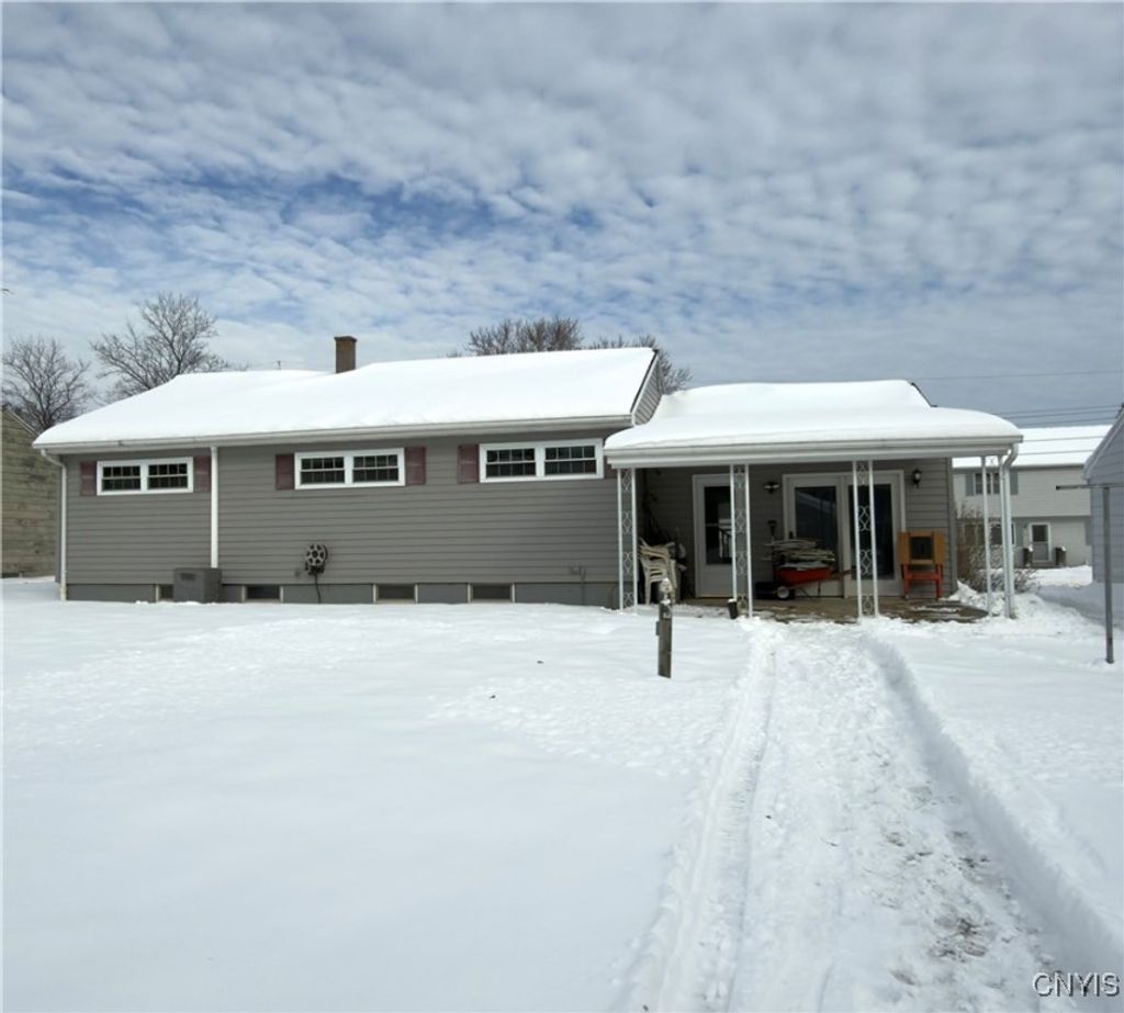 Photo of 30 Maple Street, Whitestown, NY 13417 (MLS # S1653547)
