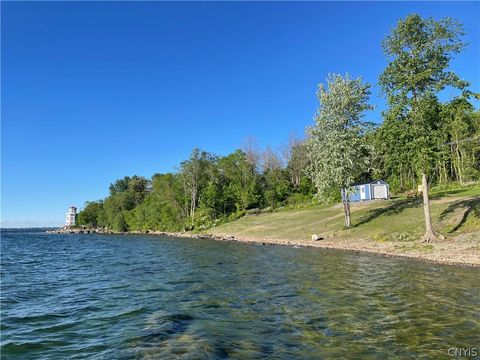 12 Patriot Ln/Pvt Ogdensburg NY 13669