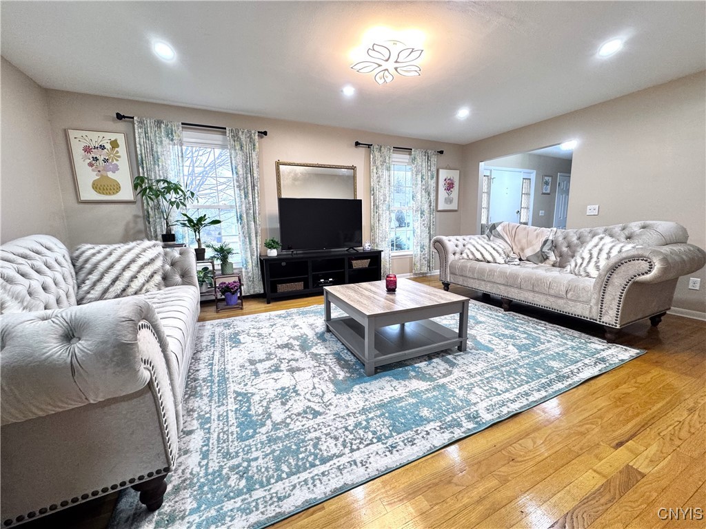14 Barley Mow Run, New Hartford, New York image 12