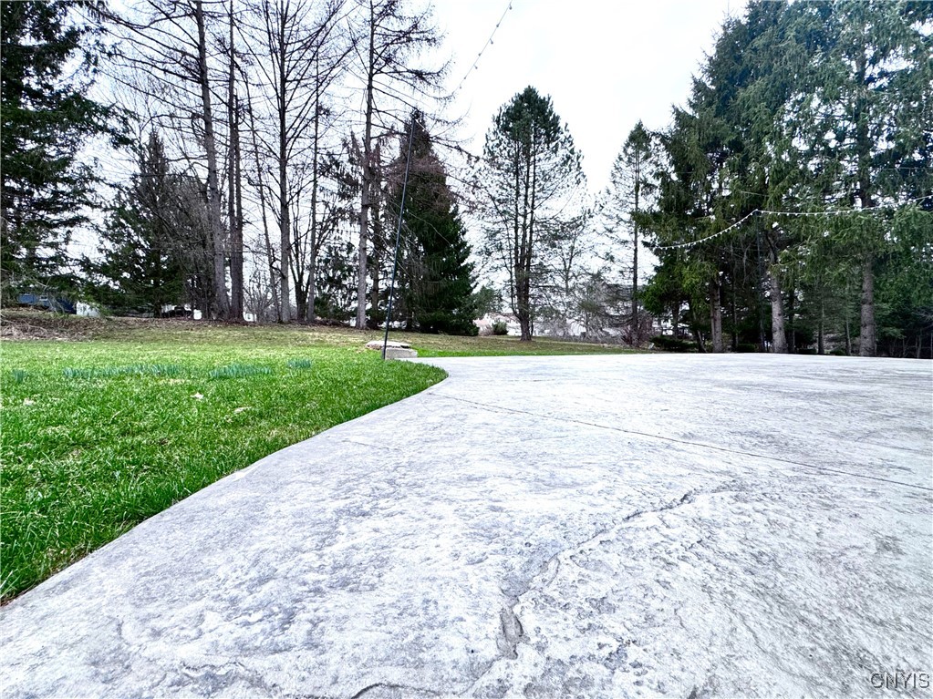 14 Barley Mow Run, New Hartford, New York image 8