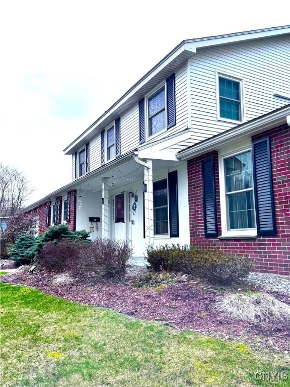 14 Barley Mow Run, New Hartford, New York image 4