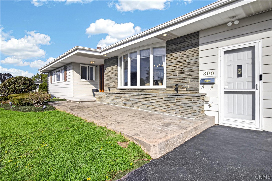 308 Washington Dr