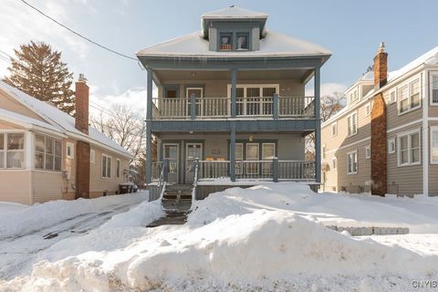 Photo of 336 S Collingwood Avenue, Syracuse, NY 13206 (MLS # S1660340)