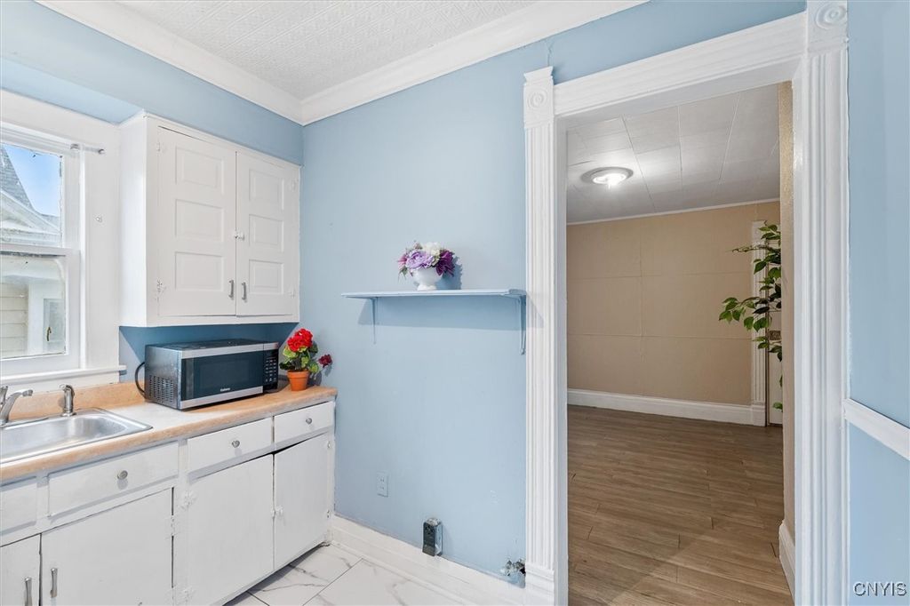 Photo of 803 Danforth Street, Syracuse, NY 13208 (MLS # S1652759)