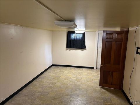 Tiny photo for 900 Turin Street, Rome, NY 13440 (MLS # S1655437)