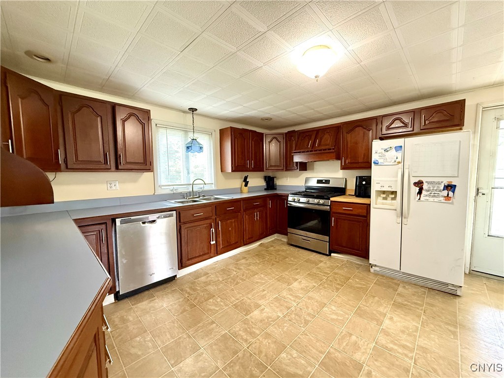 306 Seymour Street, Auburn, New York image 8