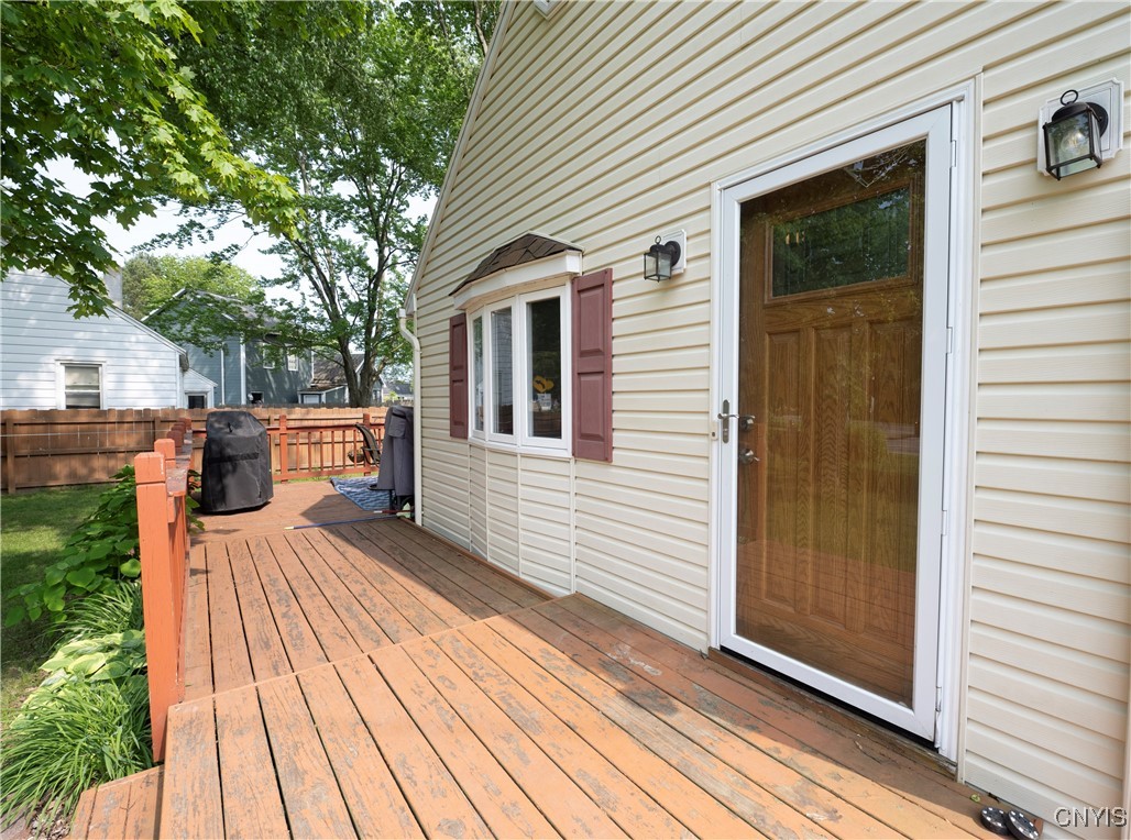 101 Van Mara Drive, Cicero, New York image 41
