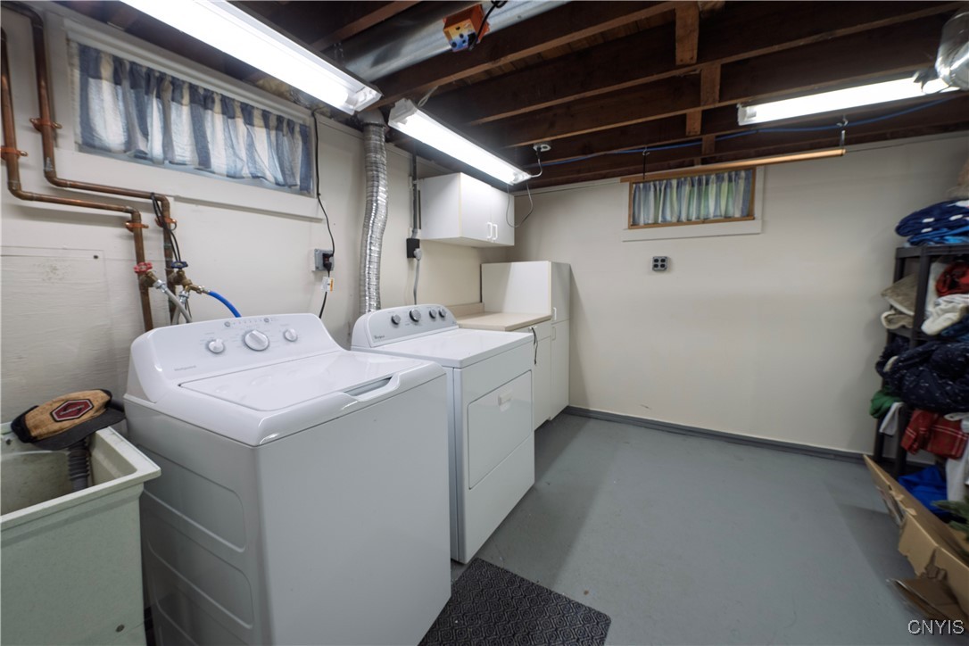 101 Van Mara Drive, Cicero, New York image 37