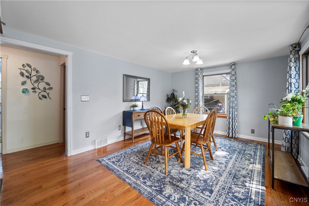 101 Van Mara Drive, Cicero, New York image 2