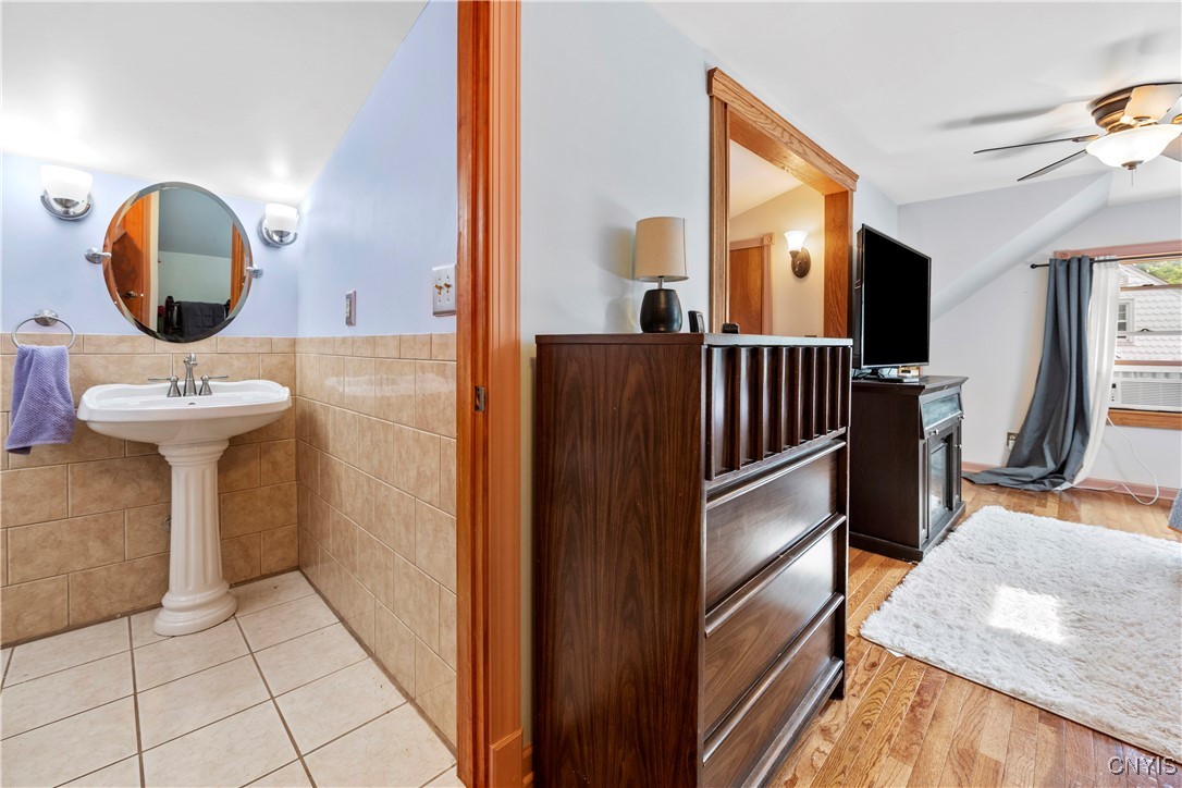 101 Van Mara Drive, Cicero, New York image 30