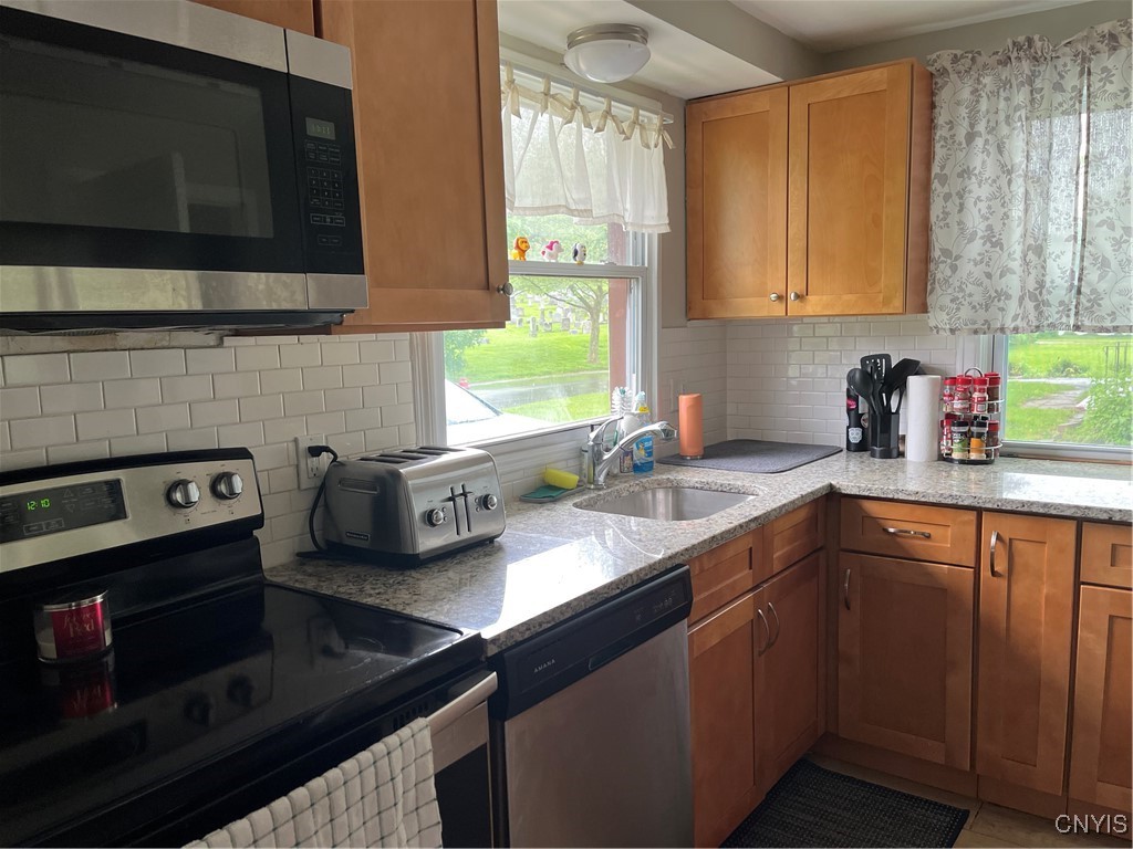 927 Jamesville Avenue, Syracuse, New York image 5