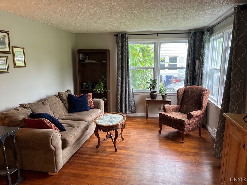 927 Jamesville Avenue, Syracuse, New York image 9