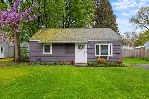 37 Waterbury Drive Syracuse NY 13212