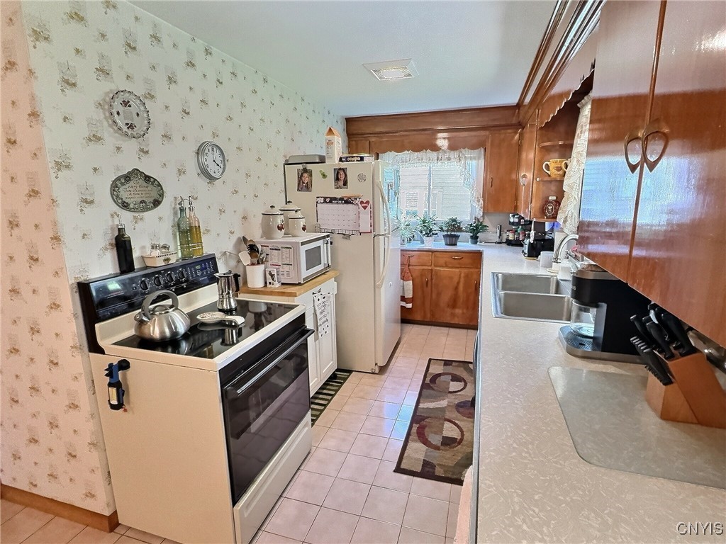 108 Pendleton Street, Cortland, New York image 10