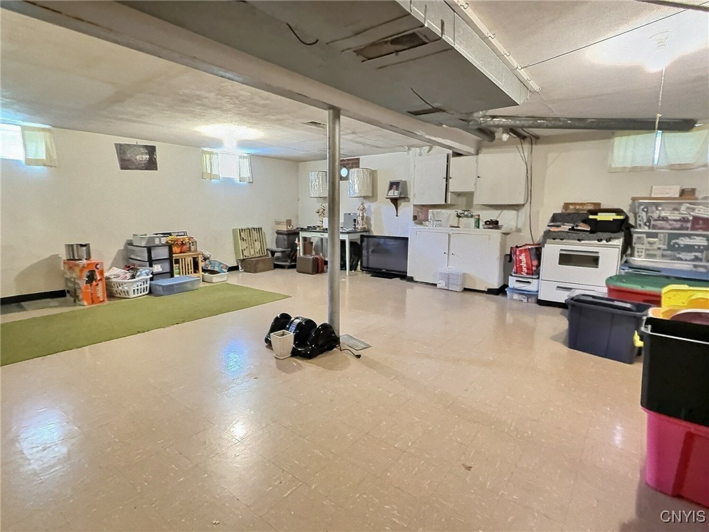 108 Pendleton Street, Cortland, New York image 15