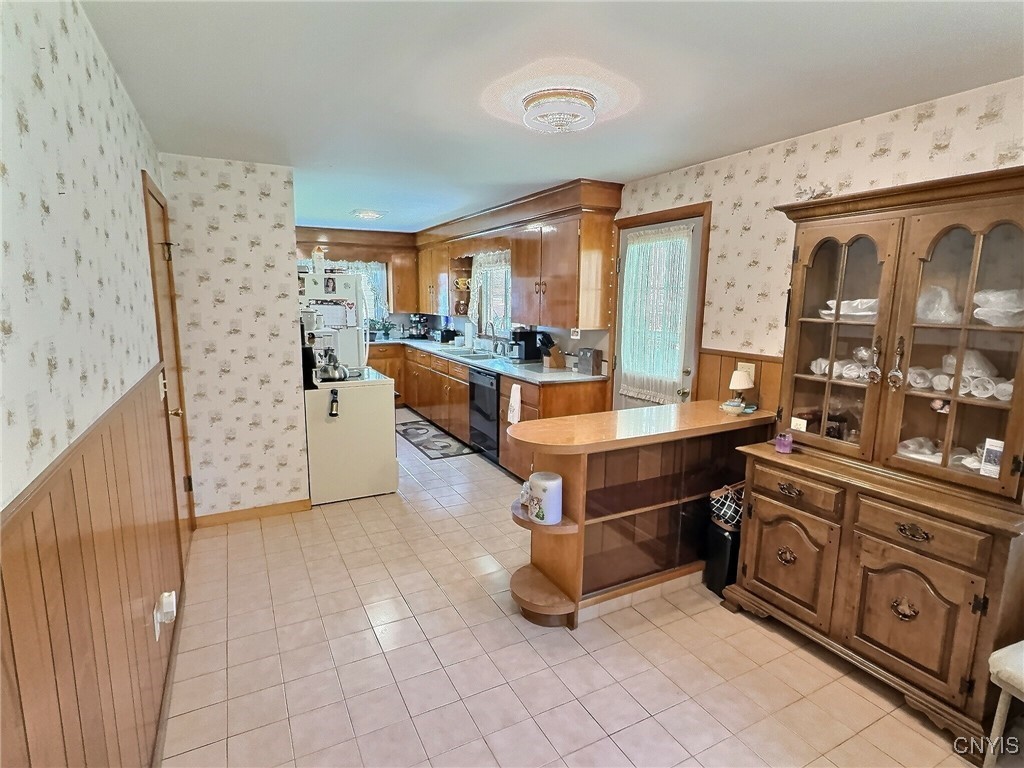 108 Pendleton Street, Cortland, New York image 11