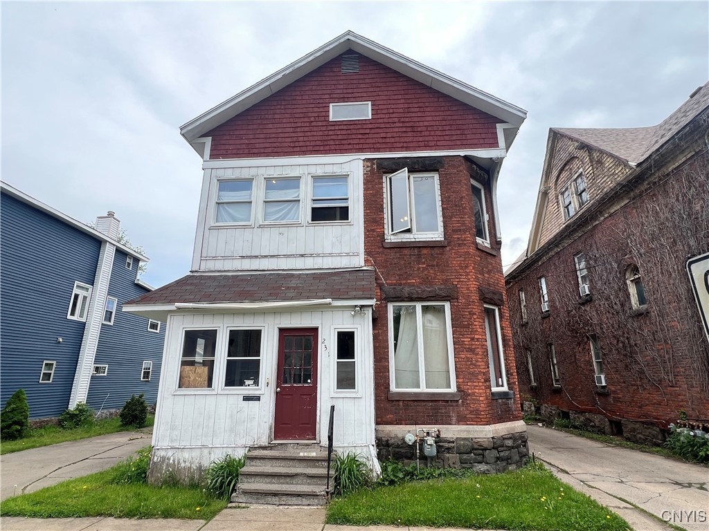 231 Lansing Street, Utica, New York image 1