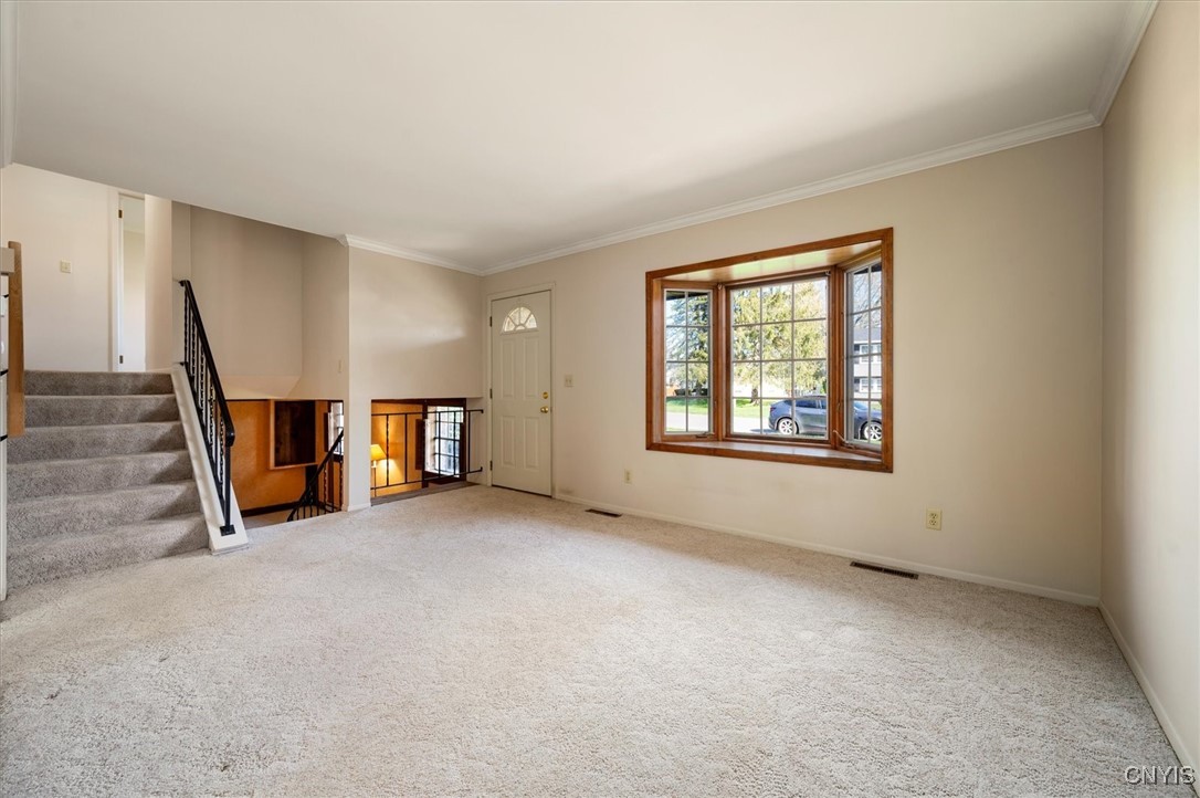 8010 Bamm Hollow Road, Clay, New York image 11