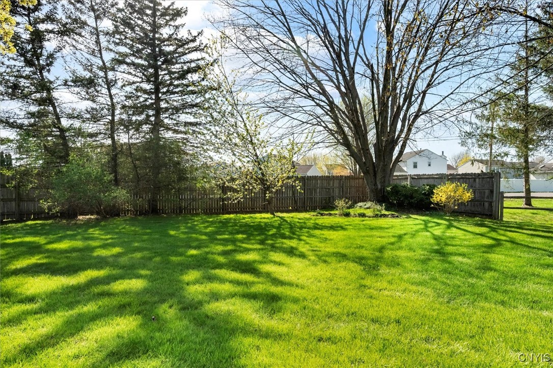 8010 Bamm Hollow Road, Clay, New York image 41