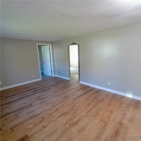 Tiny photo for Salina, NY 13211 (MLS # S1648667)