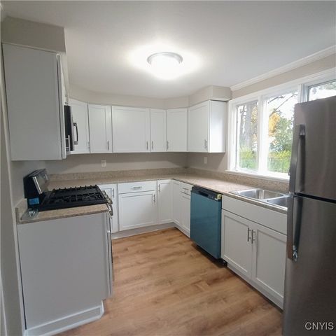 Tiny photo for Salina, NY 13211 (MLS # S1648667)