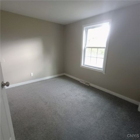 Tiny photo for Salina, NY 13211 (MLS # S1648667)