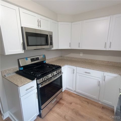 Tiny photo for Salina, NY 13211 (MLS # S1648667)