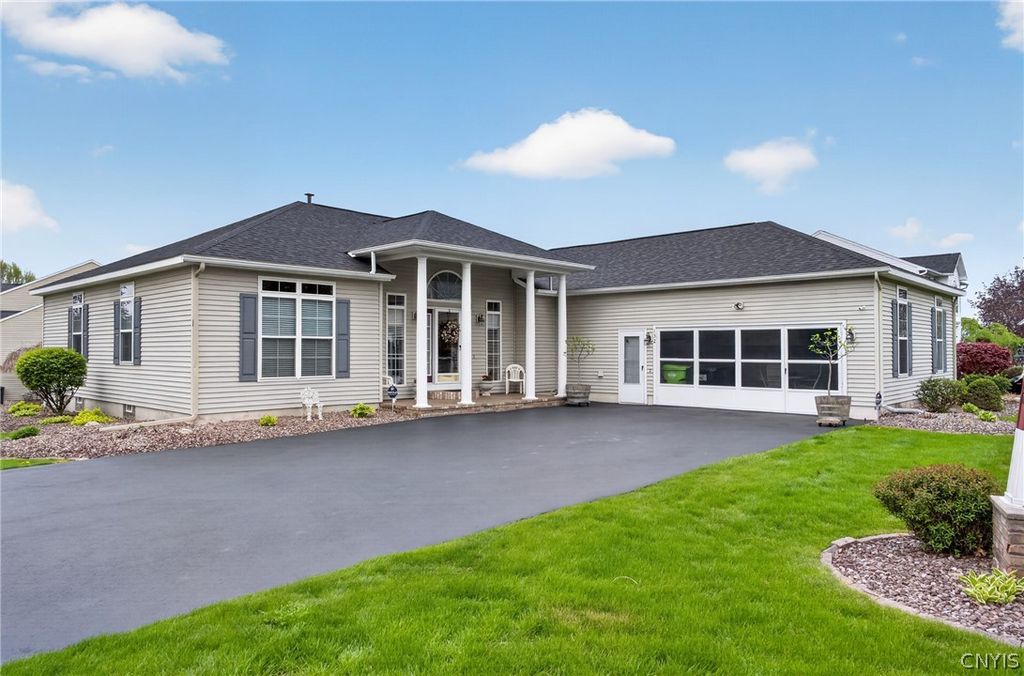 Photo of 132 Lorian Drive, Salina, NY 13212 (MLS # S1677957)