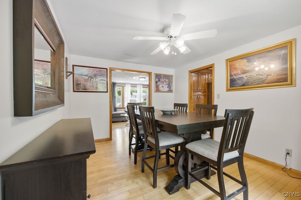 108 Pineledge Road, Camillus, New York image 11