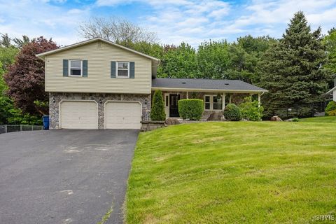 108 Pineledge Road, Camillus, NY 13031 - MLS#: S1606815