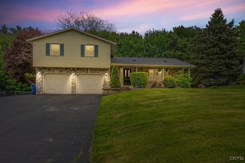 108 Pineledge Road, Camillus, NY 13031 - MLS#: S1606815