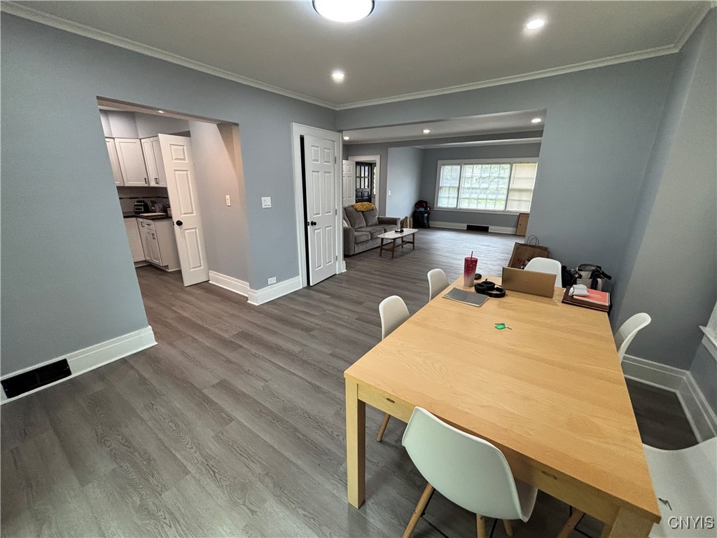 707 Seeley Road, Syracuse, New York image 11