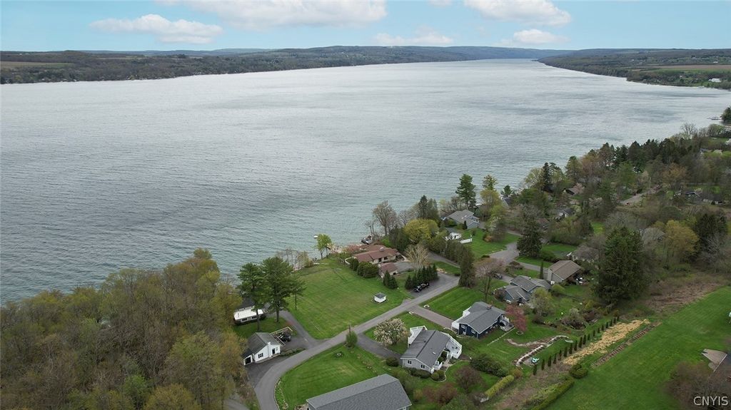 Photo of 2125 Terrace Lane S, Skaneateles, NY 13152 (MLS # S1677173)