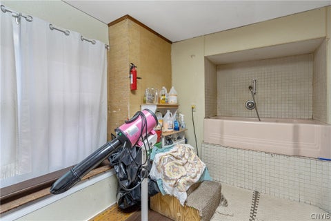 Tiny photo for 102 W Elm Street, Manlius, NY 13066 (MLS # S1693795)